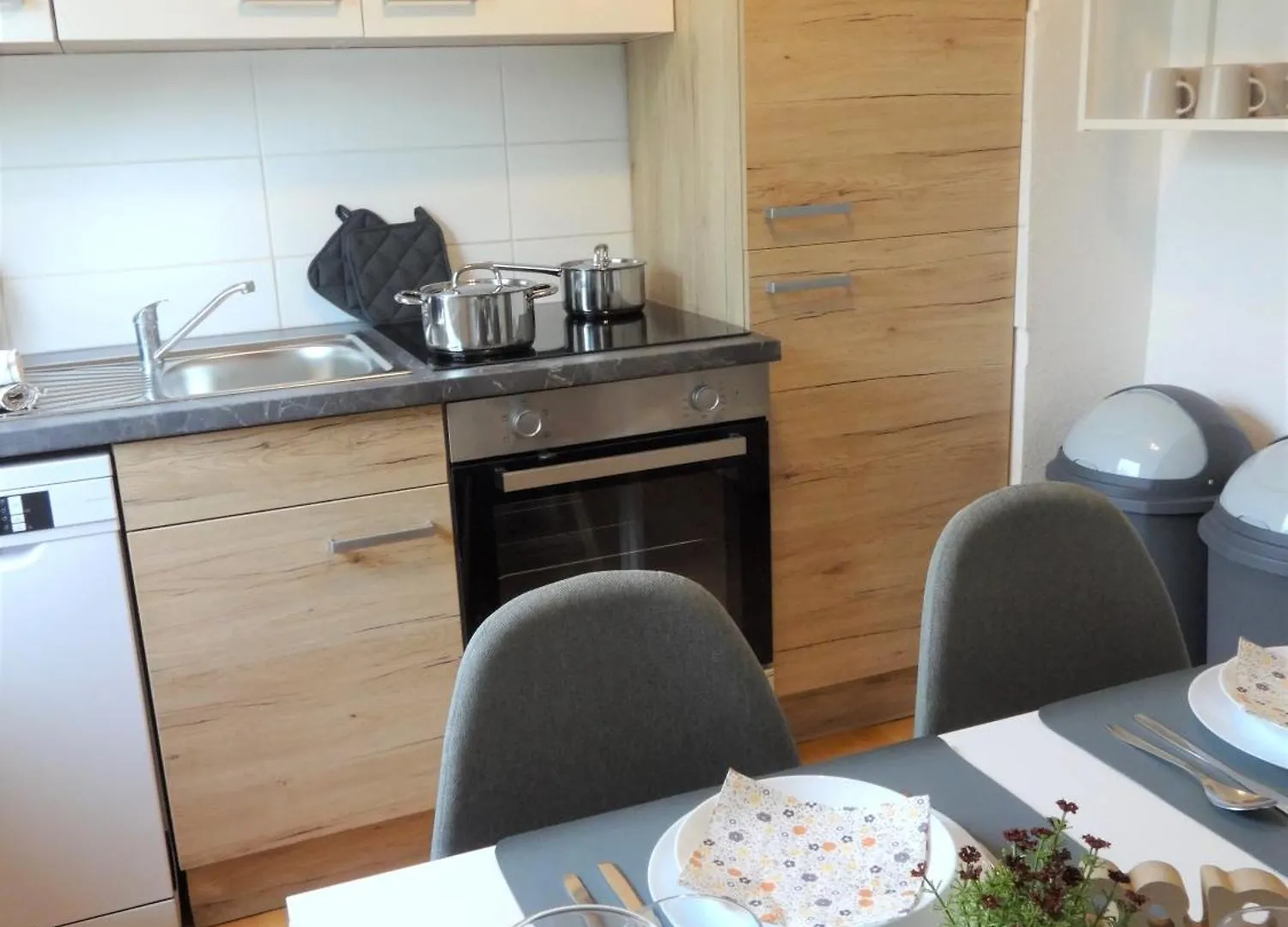 Helles Apartment Mit Balkon Fuer 5 Personen Schwerte Germany