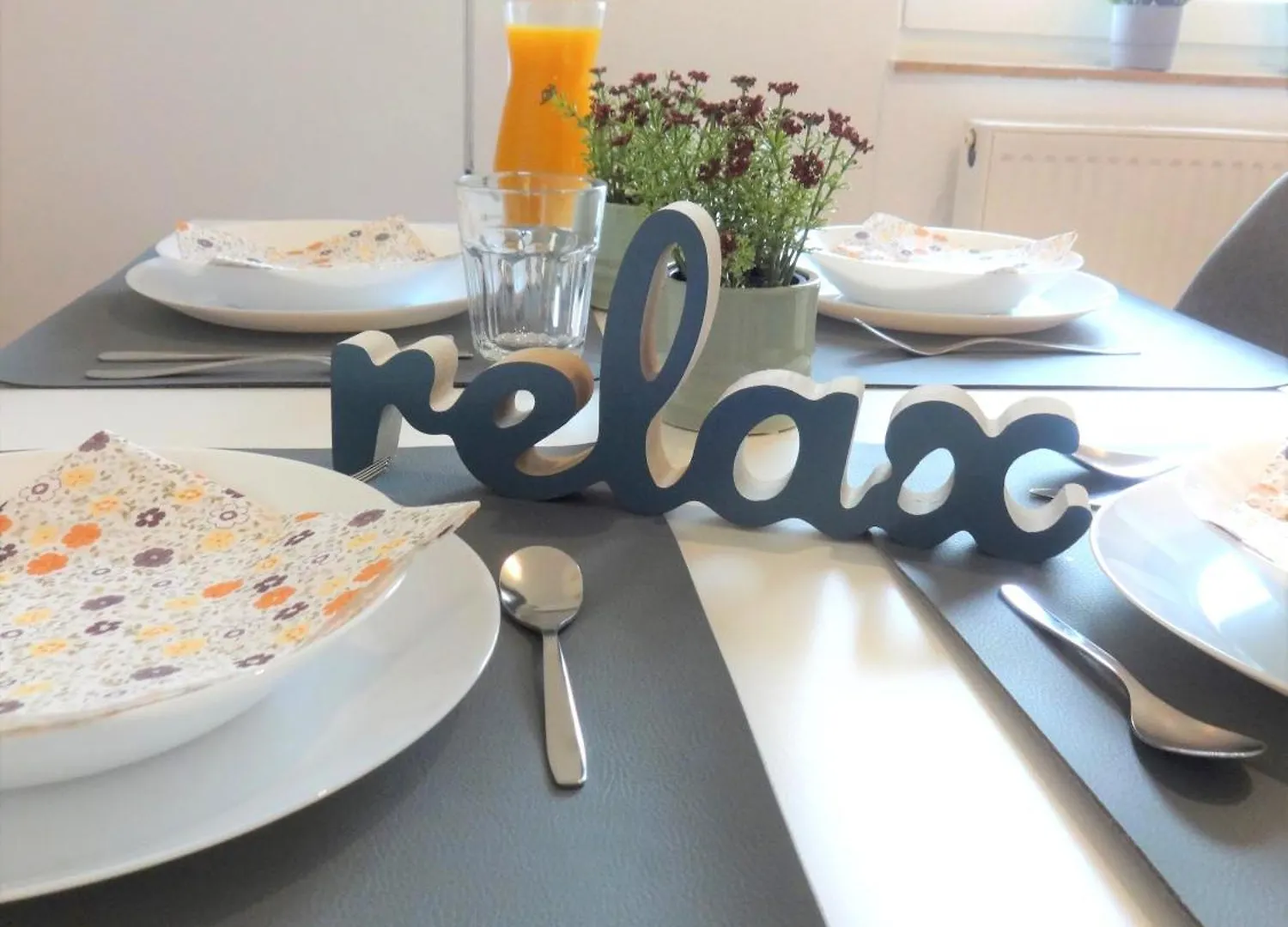 Helles Apartment Mit Balkon Fuer 5 Personen Schwerte 0*,